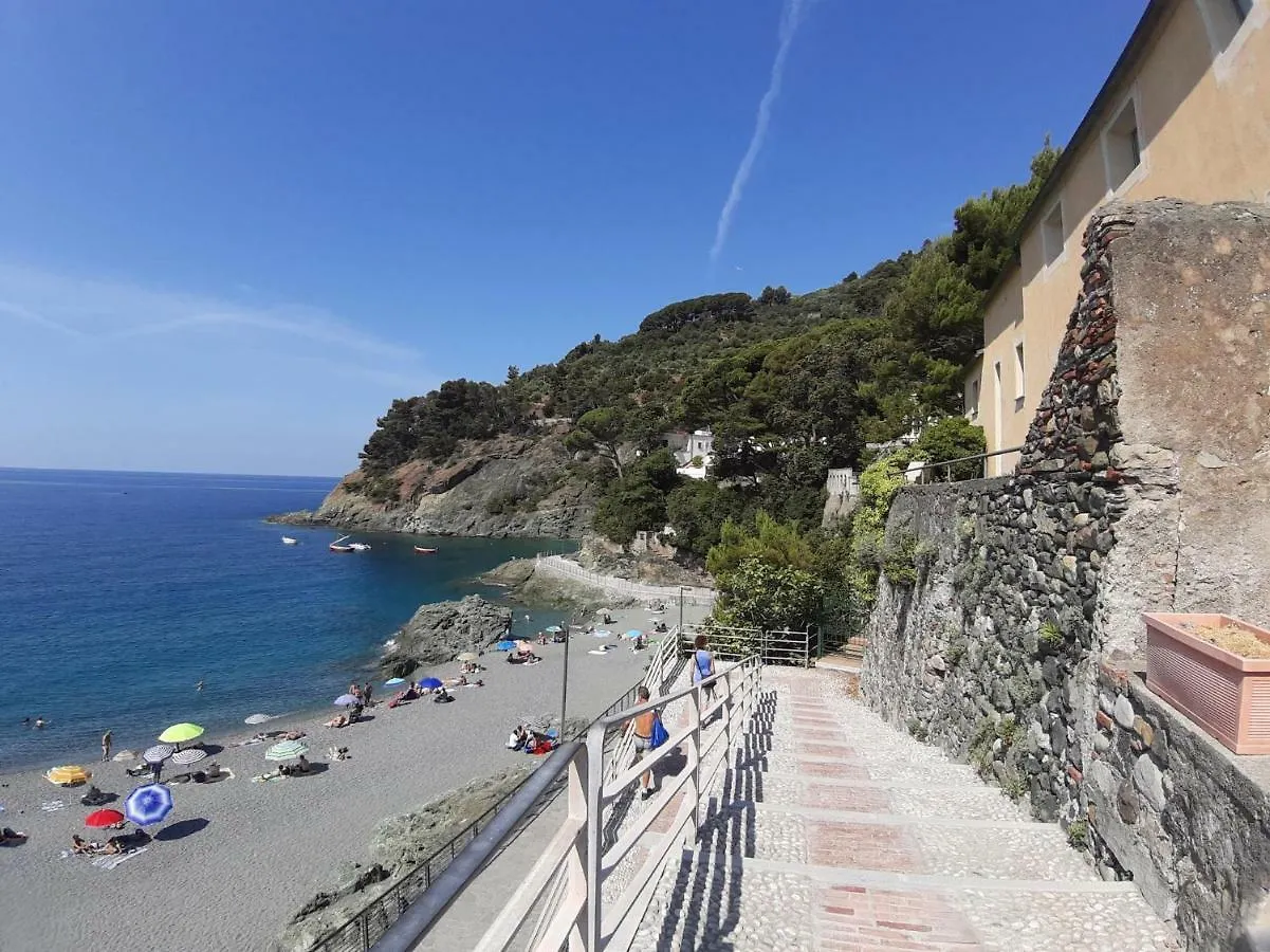 Apartment Casa Isotta By Holiday World Bonassola Italy